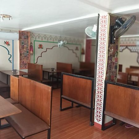 Hotel Ashoka Ел Нидо Екстериор снимка