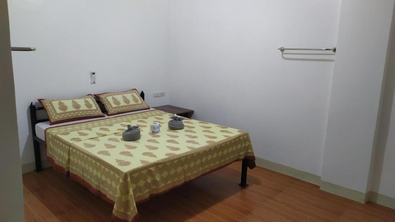 Hotel Ashoka Ел Нидо Екстериор снимка